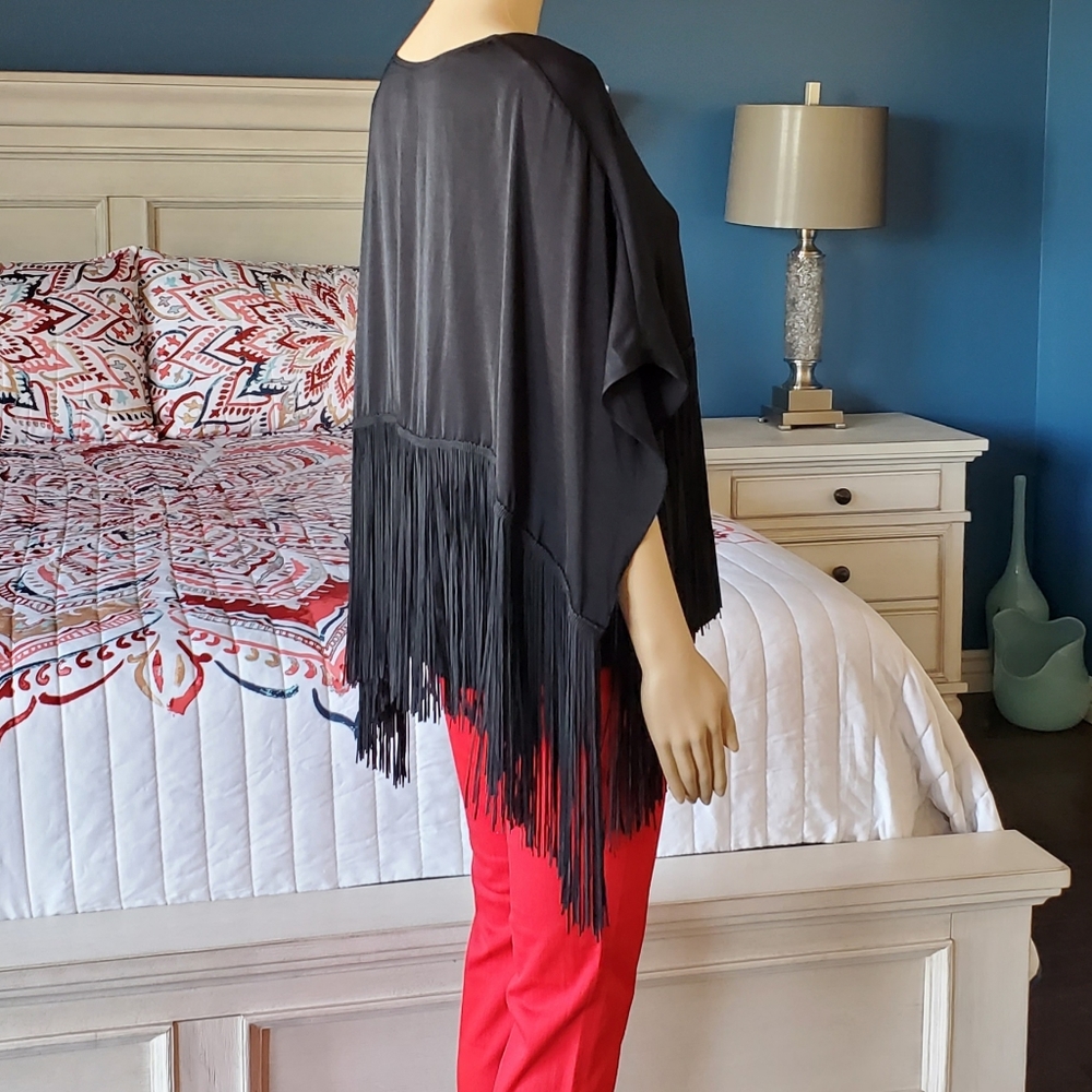 BCBG MAXAZRIA Black Fringe Top/Poncho SZ Xsm NWT - Picture 5 of 14